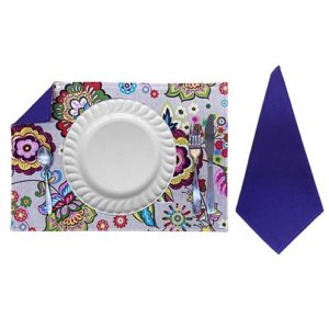 Mantel individual de tela. Decoración de mesa.